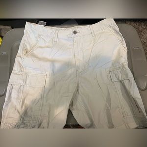 Levi’s Cargo Shorts Tan Size 36W